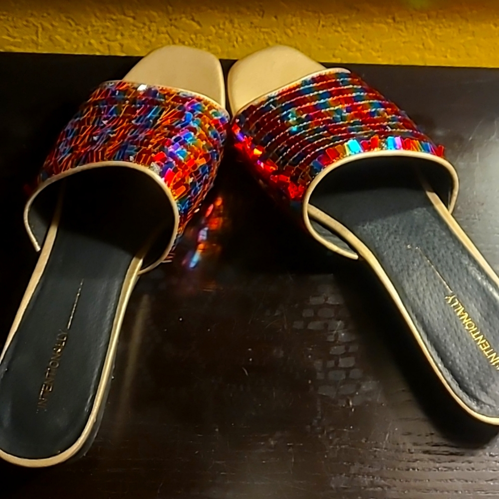 Sandles
